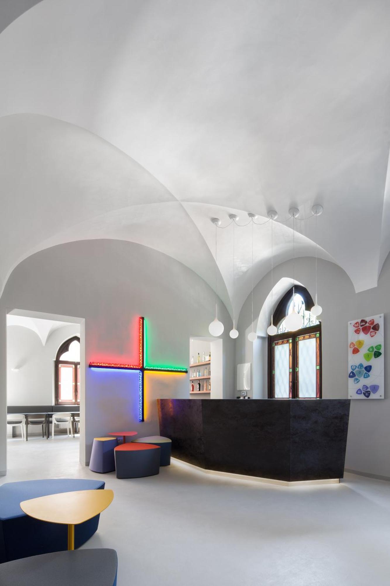 Babila Hostel & Bistrot Milan Exterior photo