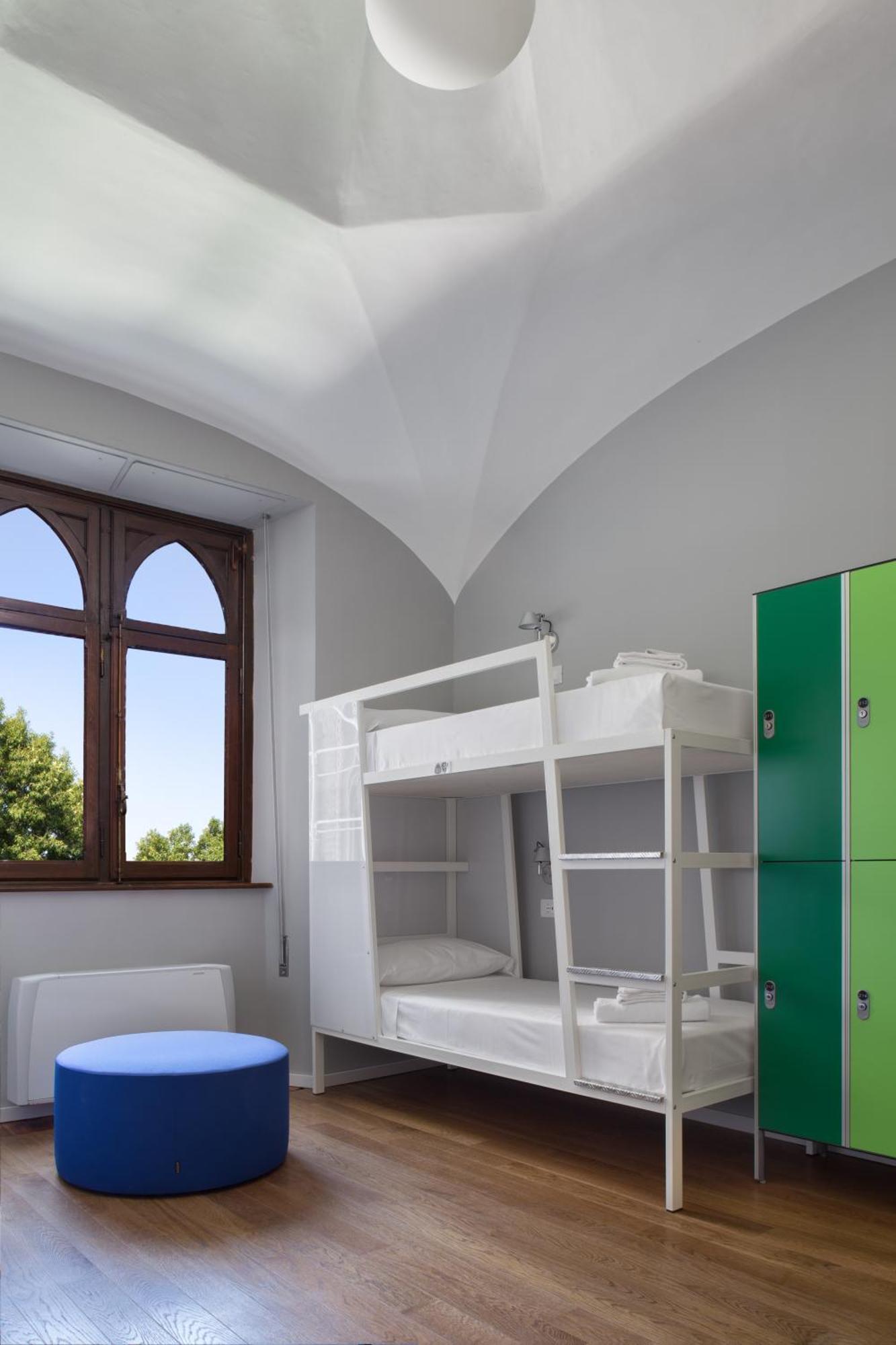 Babila Hostel & Bistrot Milan Exterior photo