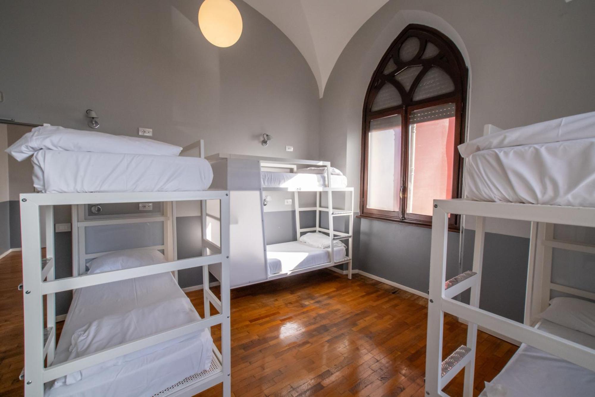 Babila Hostel & Bistrot Milan Exterior photo